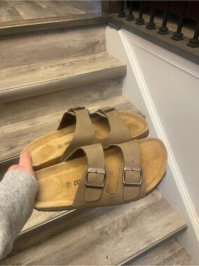 Suede Footbed Slide Sandal - Neutral Camel